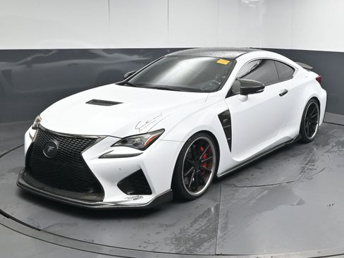 Used 2015 Lexus RC F F image 4