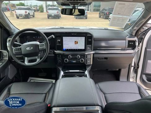 Used 2025 Ford F250 Lariat w/ FX4 Off-Road Package AWD/4WD image 41