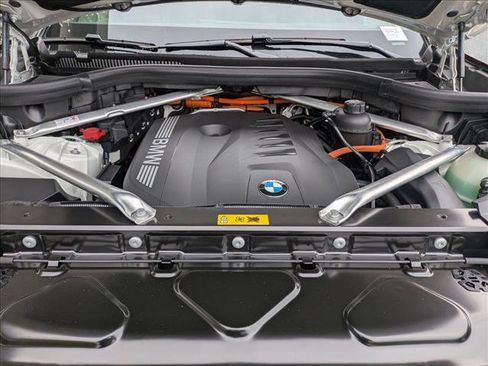 New 2026 BMW X5 xDrive50e w/ Premium Package image 18