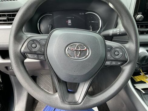Used 2025 Toyota RAV4 LE FWD image 27
