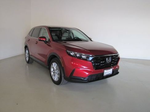 Used 2025 Honda CR-V EX image 3