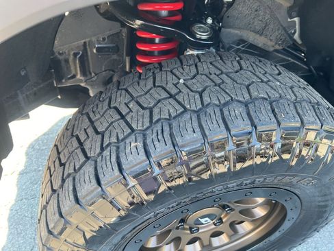Used 2025 Toyota Tacoma TRD Off-Road w/ TRD Off Road Premium Package AWD/4WD image 12