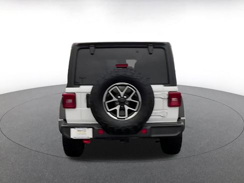 Used 2025 Jeep Wrangler Unlimited Rubicon image 12