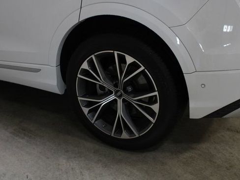 Used 2024 Audi Q8 Prestige w/ Prestige Package AWD/4WD image 29