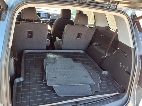 Used 2021 GMC Acadia SLE w/ Driver Convenience Package image 32