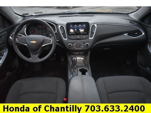 Used 2019 Chevrolet Malibu LT image 30