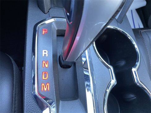 Used 2015 GMC Terrain SLT image 23