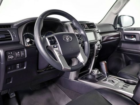 Used 2015 Toyota 4Runner Limited AWD/4WD image 22