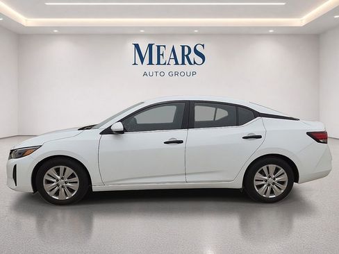 Used 2024 Nissan Sentra S FWD image 2