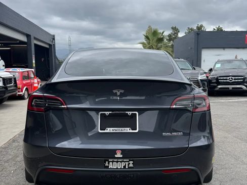 Used 2022 Tesla Model Y Performance AWD/4WD image 6