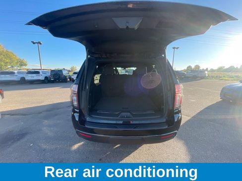 Used 2022 Chevrolet Suburban Z71 w/ Luxury Package image 7