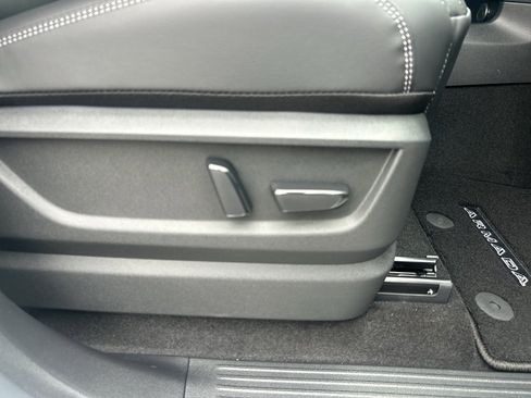 New 2026 Nissan Armada SV image 21