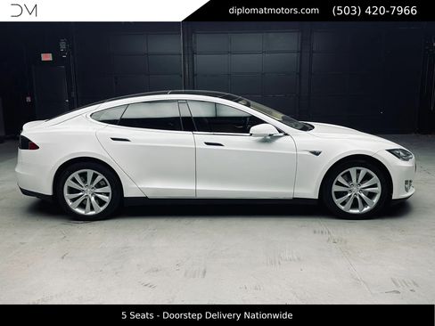Used 2014 Tesla Model S 85 RWD image 8