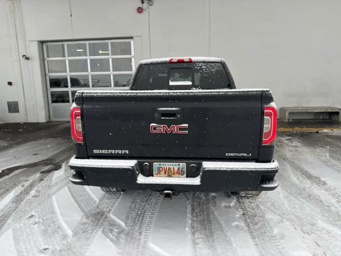 Used 2018 GMC Sierra 1500 Denali image 10