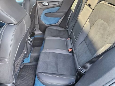 Certified 2023 Volvo C40 P8 Recharge Ultimate w/ Protection Package Premier AWD/4WD image 13