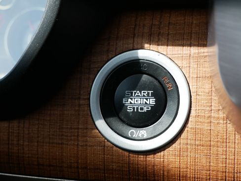 Used 2022 RAM 1500 Limited image 24