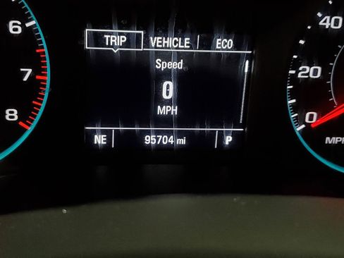 Used 2020 Chevrolet Malibu LS image 32