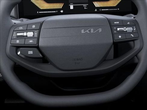 New 2026 Kia K4 FWD image 22