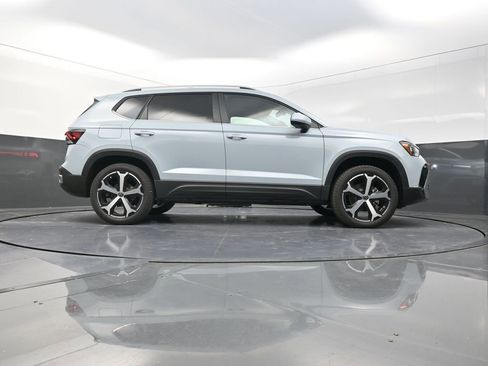 New 2026 Volkswagen Taos SEL AWD/4WD image 29