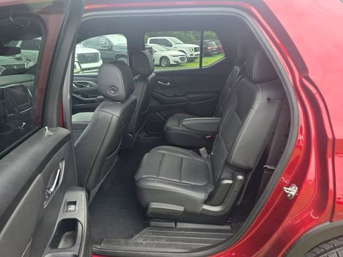 Used 2023 Chevrolet Traverse LT AWD/4WD image 24