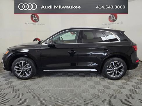 Used 2023 Audi Q5 2.0T Premium w/ Convenience Package AWD/4WD image 6
