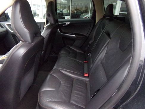 Used 2013 Volvo XC60 3.2 FWD image 32