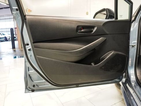 Used 2023 Toyota Corolla LE FWD image 17