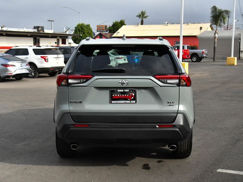 Used 2023 Toyota RAV4 XLE image 7