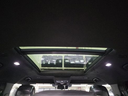 New 2026 Land Rover Defender 110 OCTA image 27