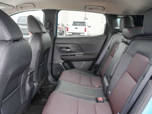 Used 2025 Nissan Kicks SR FWD image 18