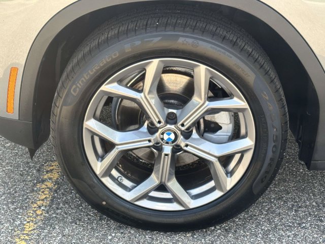 Certified 2024 BMW X3 xDrive30i w/ Premium Package AWD/4WD image 13