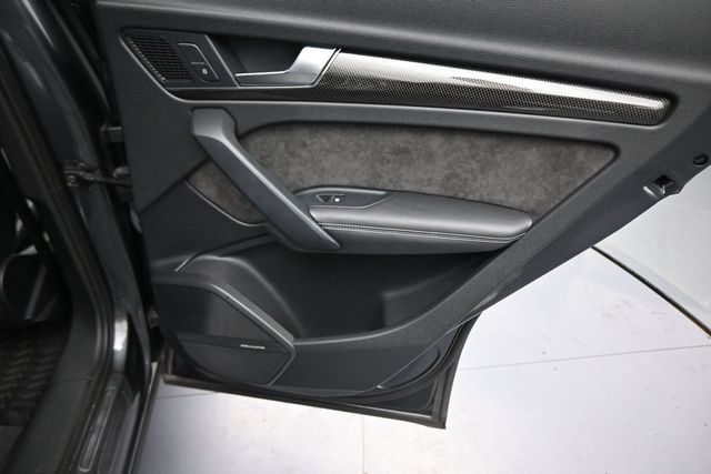 Used 2018 Audi SQ5 Prestige AWD/4WD image 15