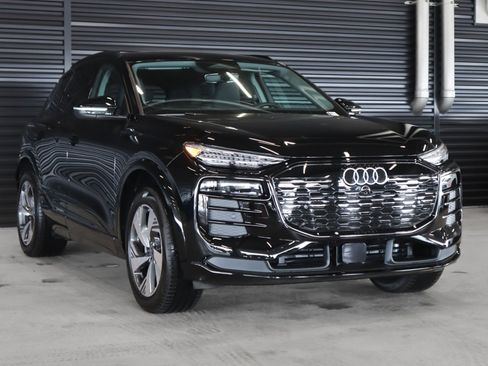 New 2025 Audi Q6 e-tron Premium Plus image 12
