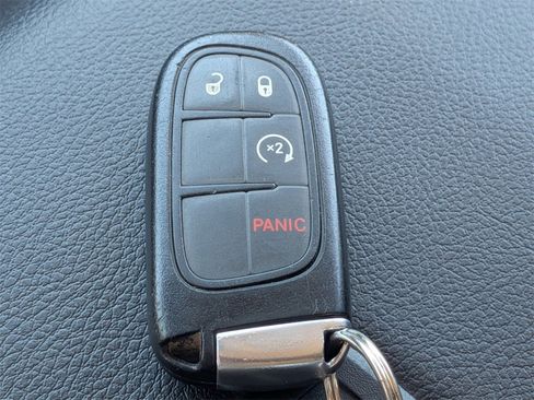 Used 2016 RAM 1500 Laramie w/ Convenience Group image 33