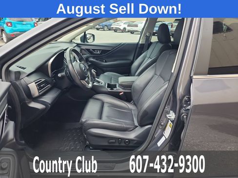 Used 2025 Subaru Outback Limited AWD/4WD image 11