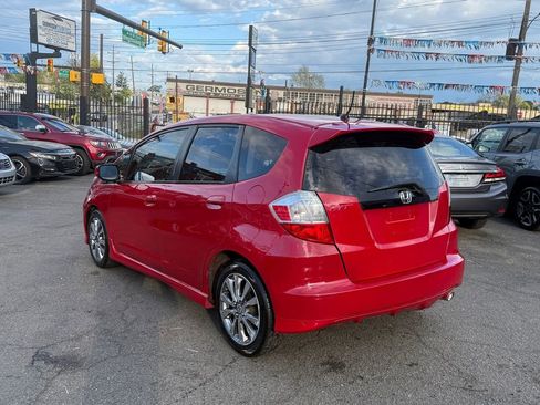 Used 2013 Honda Fit Sport image 3