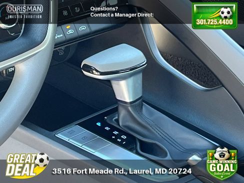 Used 2024 Hyundai Elantra SEL FWD image 7