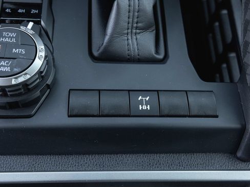 Certified 2026 Toyota Tacoma TRD Off-Road AWD/4WD image 20
