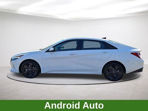 Used 2023 Hyundai Elantra SEL image 4