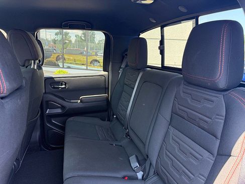 Used 2024 Nissan Frontier Pro-X RWD image 13