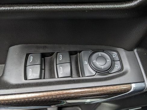 Used 2020 Chevrolet Silverado 1500 LT Trail Boss image 55