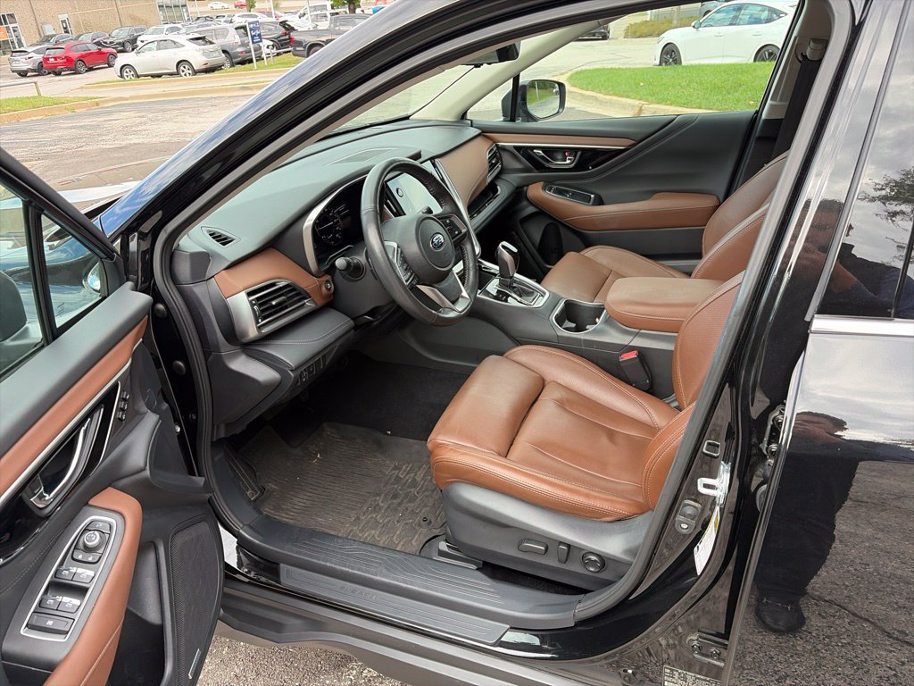 Used 2025 Subaru Outback Touring XT AWD/4WD image 10