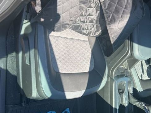 Used 2022 Chevrolet Colorado Z71 image 10