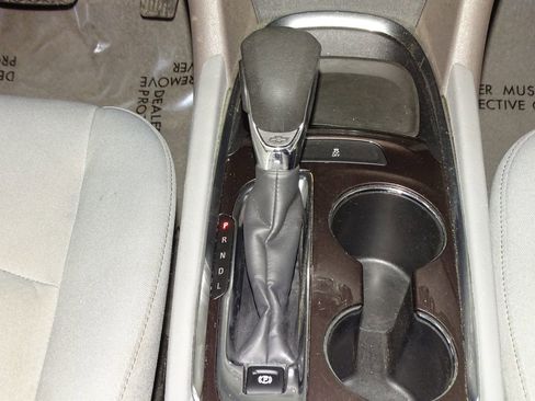 Used 2022 Chevrolet Malibu LT image 39