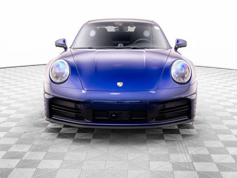 Certified 2025 Porsche 911 Carrera RWD image 9