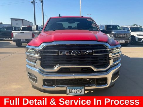 Used 2026 RAM 2500 Big Horn AWD/4WD image 3