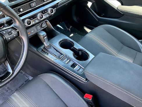 Used 2023 Honda Civic Sport image 17