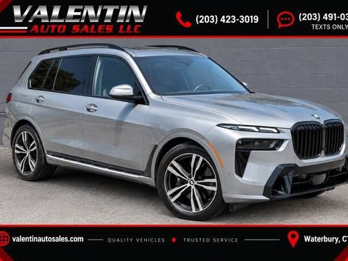 Used 2025 BMW X7 xDrive40i w/ M Sport Package AWD/4WD image 1