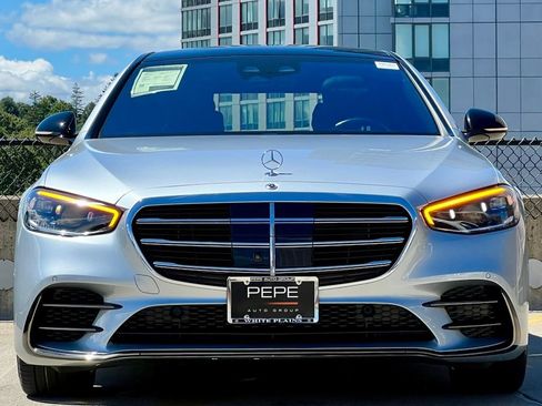 Certified 2023 Mercedes-Benz S 580 4MATIC Sedan image 3