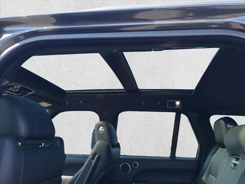 Used 2016 Land Rover Range Rover Supercharged AWD/4WD image 17